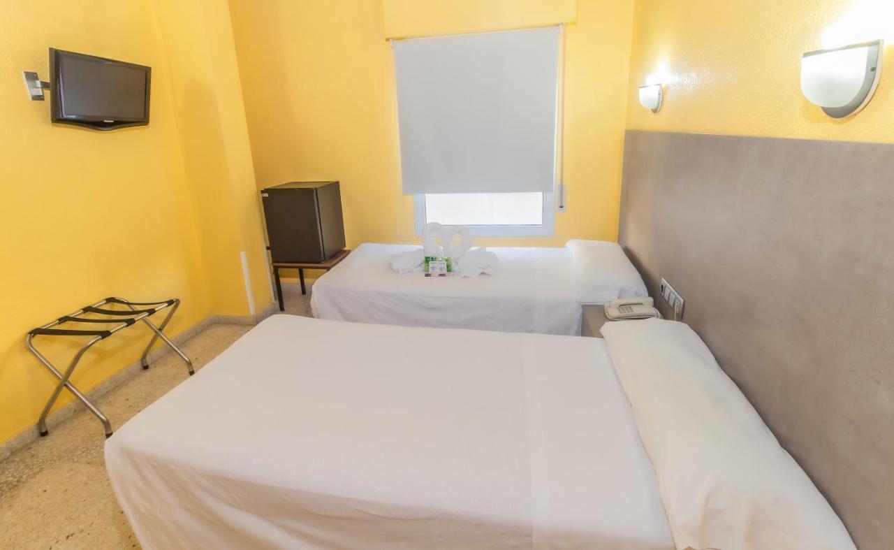 Hotel Universal มูร์เซีย ภายนอก รูปภาพ