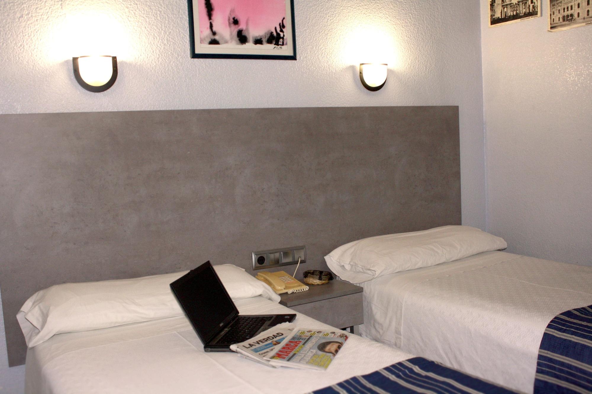 Hotel Universal มูร์เซีย ภายนอก รูปภาพ